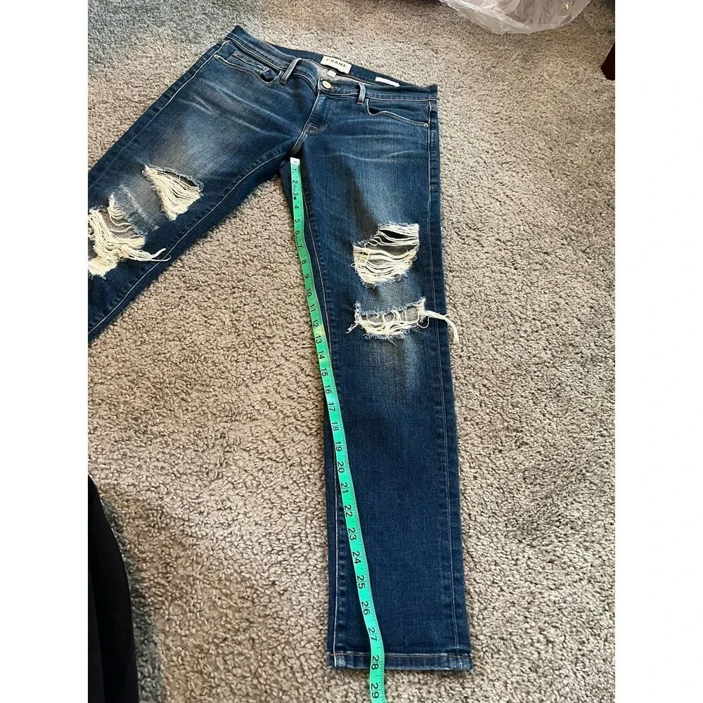 Frame me garçon mid rise distressed‎ jeans size 26